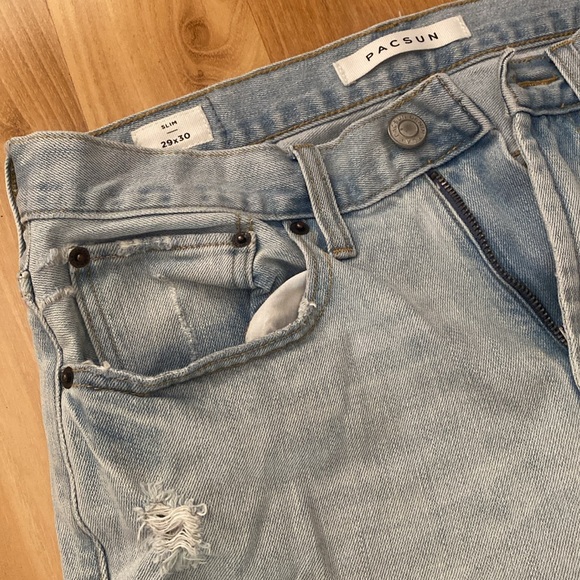 Jeans - Picture 2 of 5